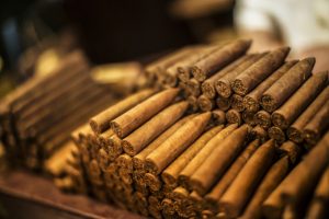 Buying Cigars Online Versus Buying Local